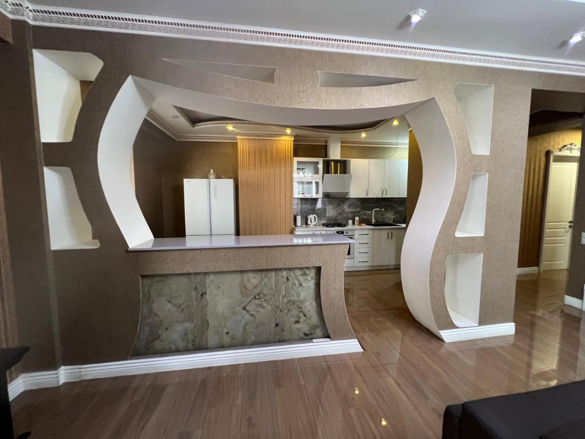 טביליסי Cosy Apartment In The City Centre מראה חיצוני תמונה