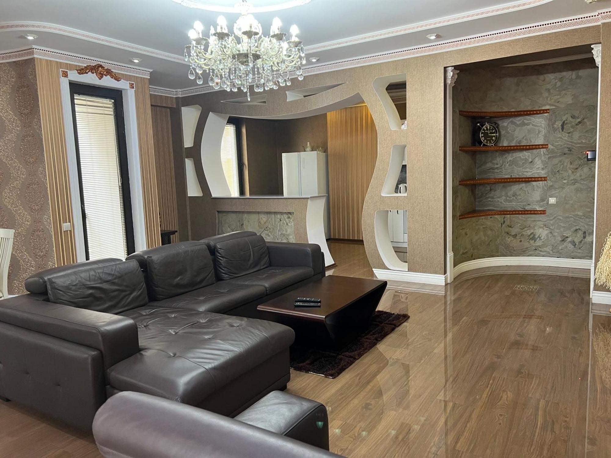 טביליסי Cosy Apartment In The City Centre מראה חיצוני תמונה
